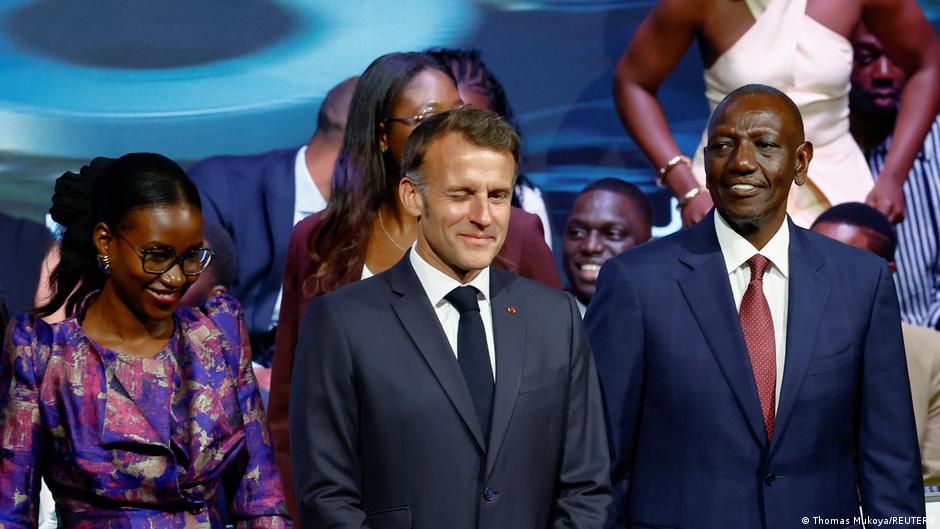 Emmanuel Macron habla en una cumbre en Kenia