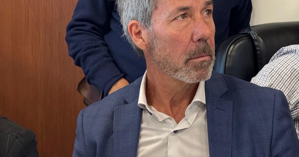 Martín Ardohain en el Congreso presentando el proyecto de eliminación de retenciones