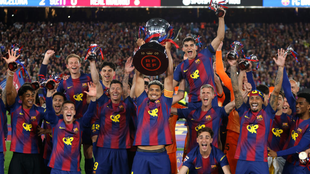 Jugadores del Barcelona celebrando el título de Liga