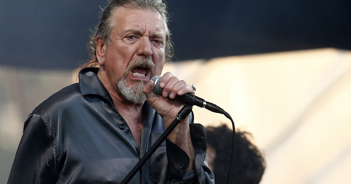 Robert Plant cantando en el escenario del Gran Rex