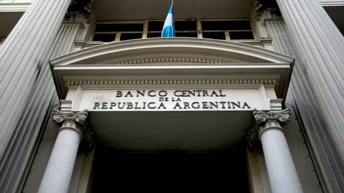 Gráfico de tasas de caución con línea descendente hacia el piso del corredor del BCRA