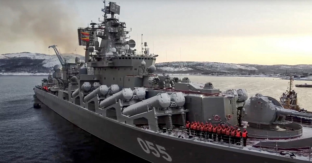 Buques de guerra rusos navegando en el mar Báltico durante ejercicios militares