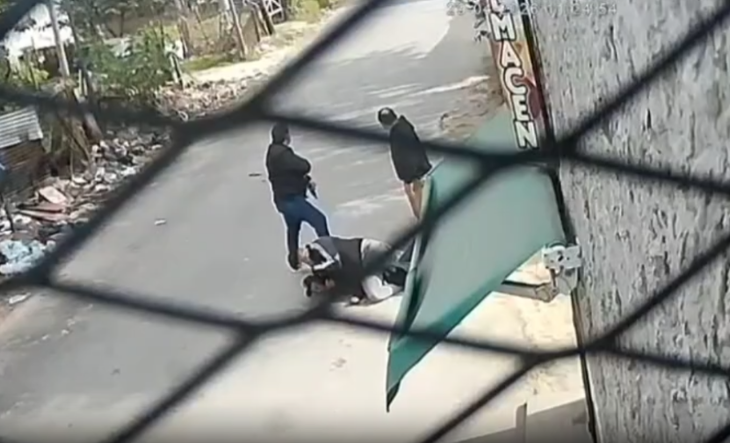 Policía en operativo en la avenida Boulogne Sur Mer de Ciudad Celina
