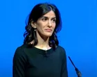Priya Dogra, directora ejecutiva de Channel 4, en una conferencia de prensa