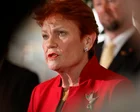 Pauline Hanson hablando en una conferencia de prensa