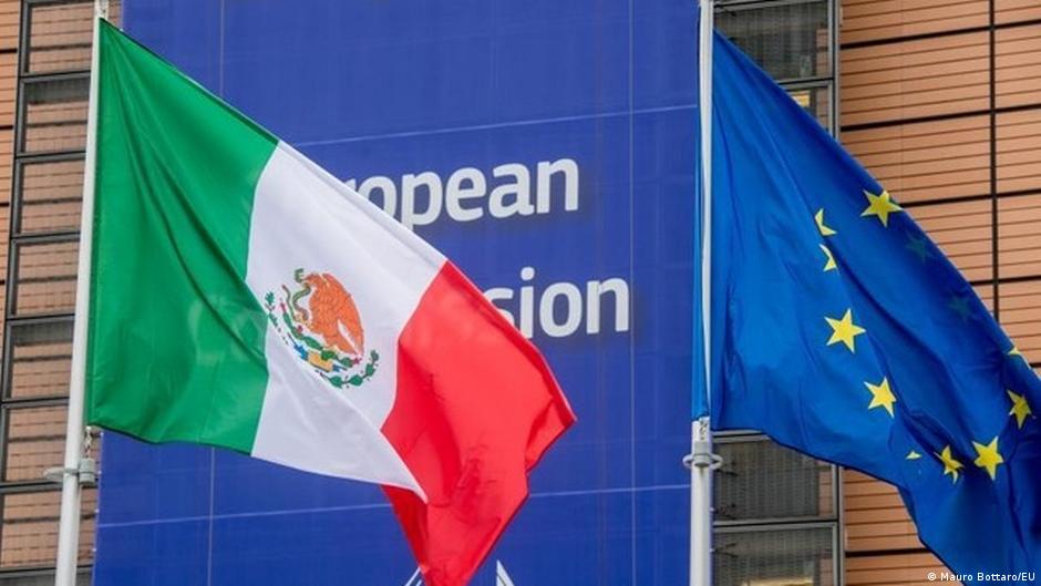 Bandera de la Unión Europea y de México juntas