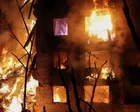 Edificios dañados tras ataque con misil en Kiev