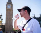 Termómetro marcando alta temperatura en Londres durante ola de calor