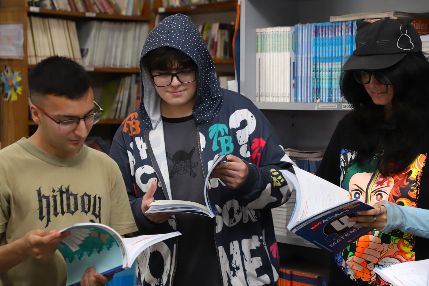 Estudiantes en un aula de escuela secundaria