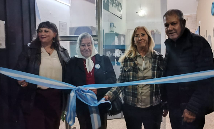 Corte de cintas en la nueva sede de SADOP en San Justo con asistentes