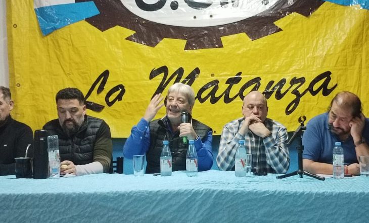 Dirigentes de la UOM en un plenario en La Matanza