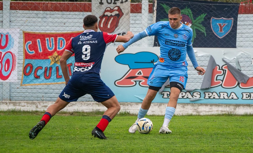 Bruno Galeano celebrando un gol con la camiseta de Yupanqui