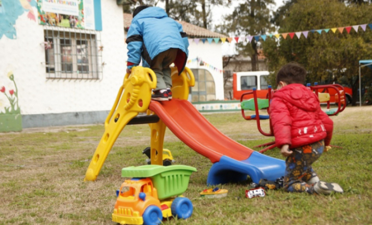 Niños en actividad recreativa durante jornada de sensibilización contra el trabajo infantil