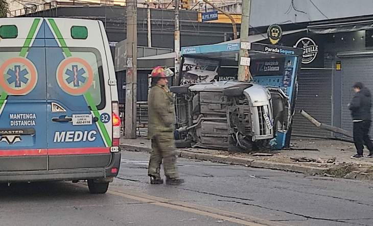 Intersección de avenida Perón e Hipólito Yrigoyen en San Justo
