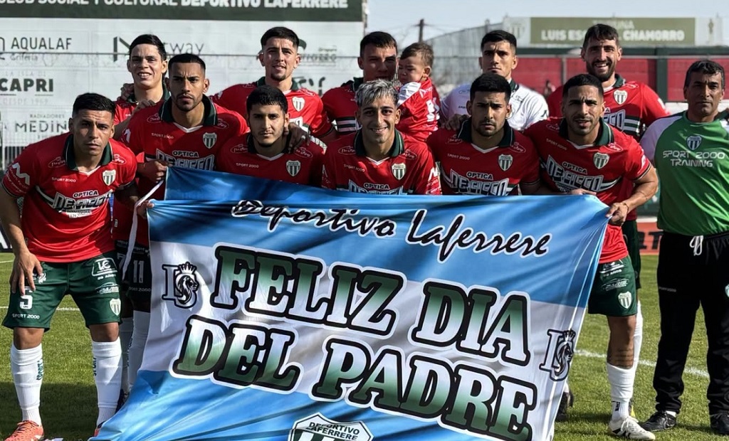 Estadio Morumbí de Deportivo Laferrere durante el partido
