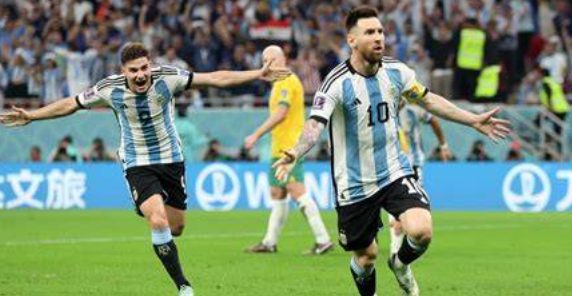 Jugadores de la Selección Argentina celebrando un gol en el estadio AT&T de Dallas