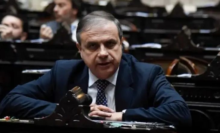 Diputado Juan Fernando Brügge en entrevista radial