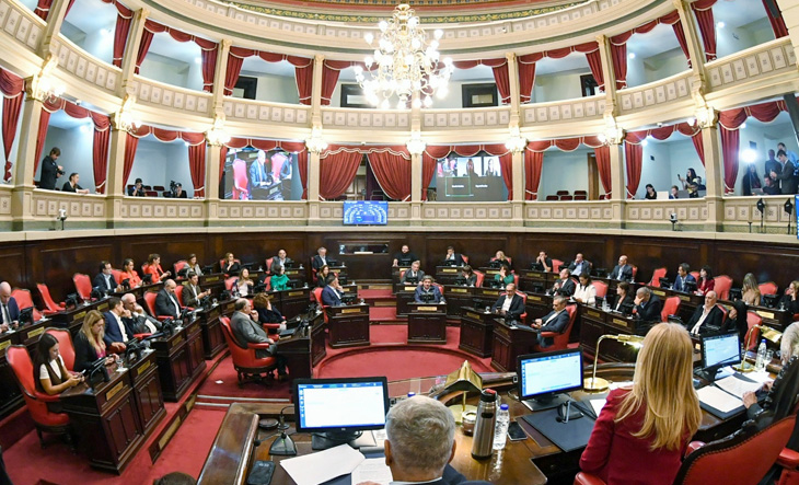 Senado bonaerense en sesión