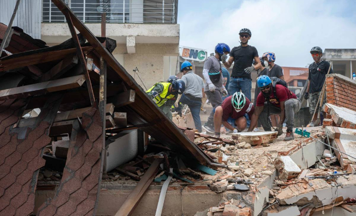 Escombros y edificios derrumbados tras los terremotos en Venezuela