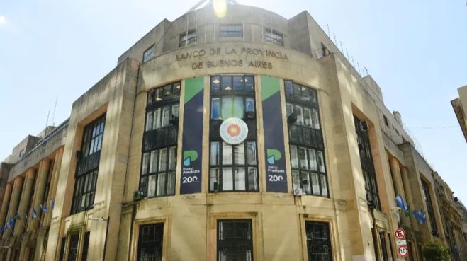Fachada de una sucursal de Banco Provincia