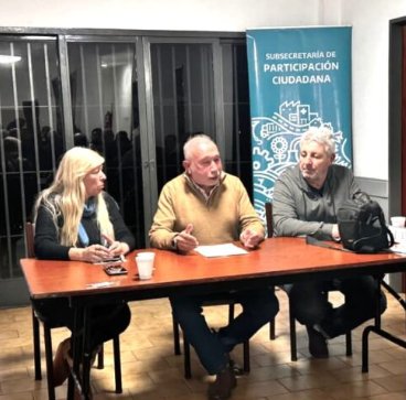 Asamblea del Foro Vecinal de Seguridad de San Justo con vecinos y autoridades