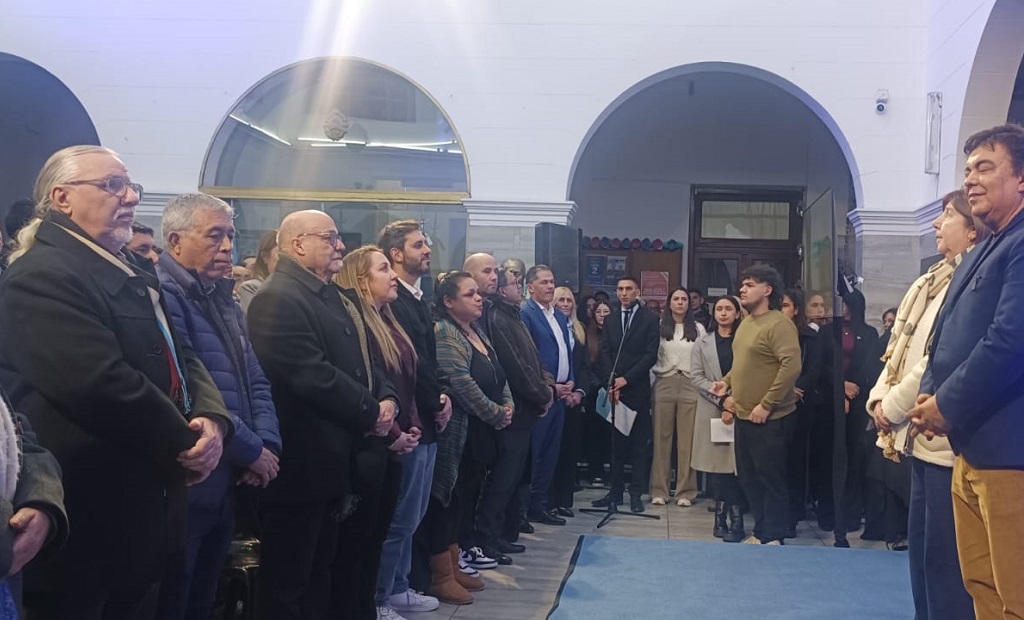 Ceremonia de jura de nuevas autoridades en el Salón Malvinas del Palacio Municipal de La Matanza