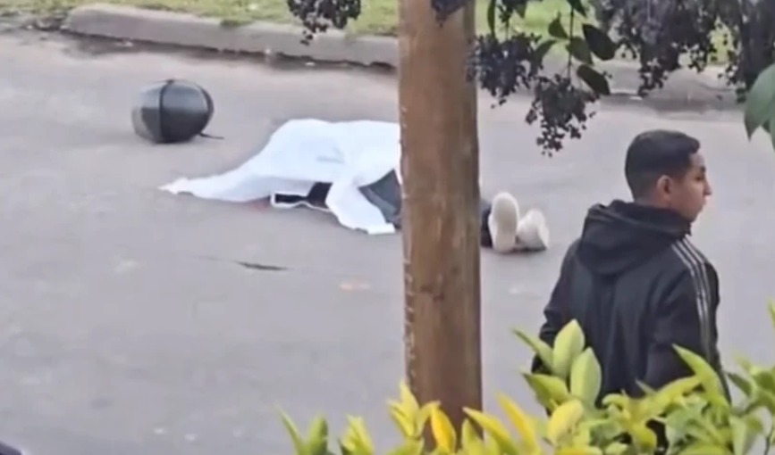 Intersección de calles Las Tropas y Timoteo Gordillo en Villa Rita, Lomas de Zamora