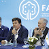 Fernando Espinoza hablando en un acto político