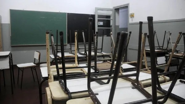 Docentes movilizados en Plaza de Mayo durante el paro nacional