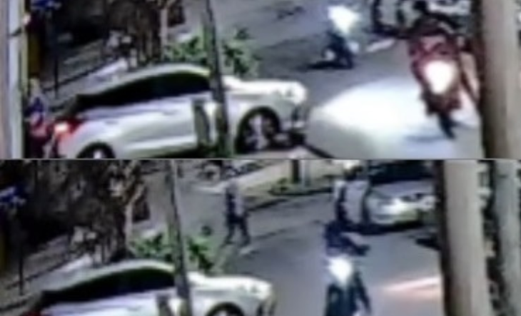 Calle de Lomas del Mirador con patrullero policial