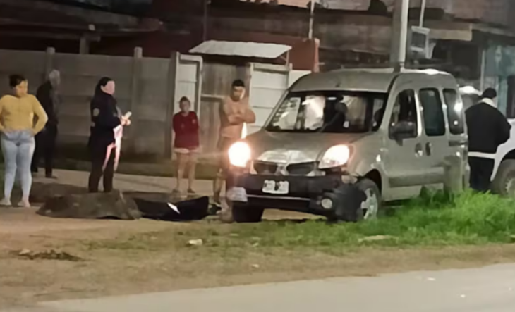 Calle de Virrey del Pino con patrullero y cinta policial