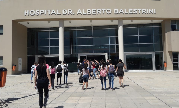 Policía científica trabajando en la escena de un robo en La Matanza