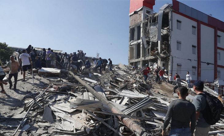 Edificios colapsados en Pereira tras el terremoto en Colombia