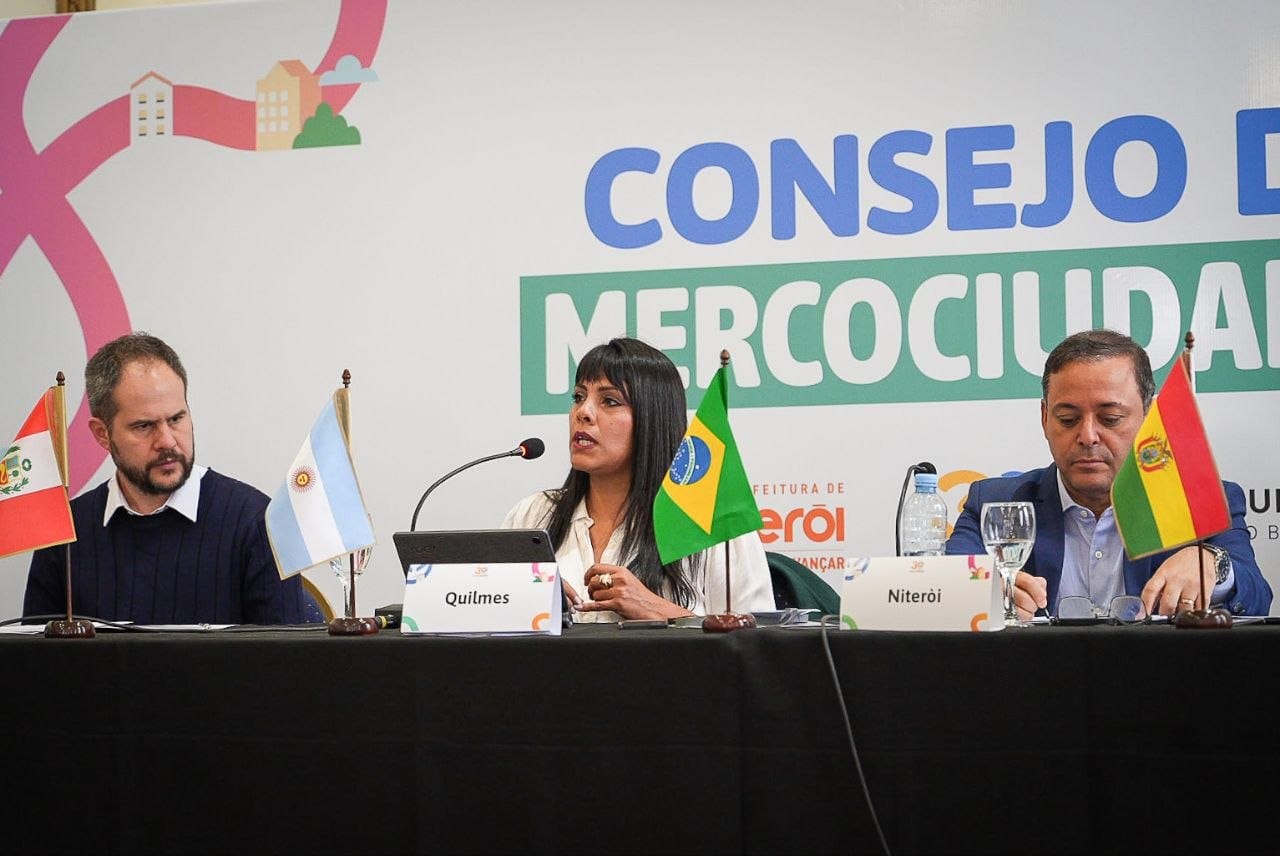 Reunión del Consejo de Mercociudades en el Salón de los Espejos de Quilmes