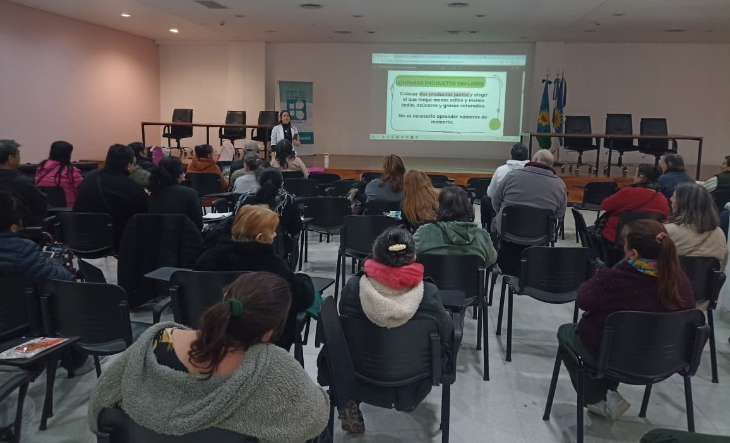Profesionales de salud en una jornada del Taller de Diabetes en el Hospital Balestrini