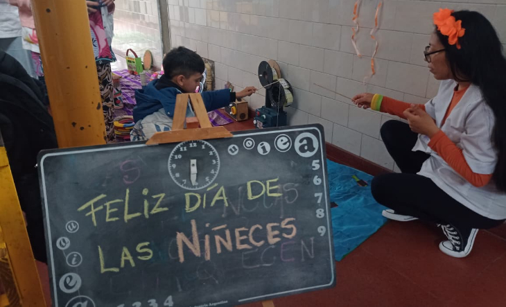 Niños y niñas participan de actividades recreativas en el Hospital Paroissien