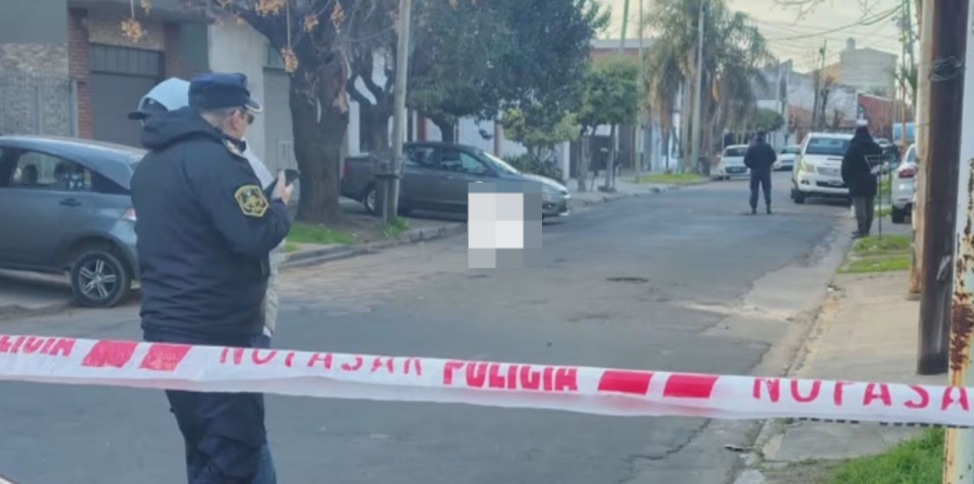 Calle de San Justo con patrullero policial
