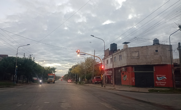Cielo parcialmente nublado sobre un barrio de La Matanza