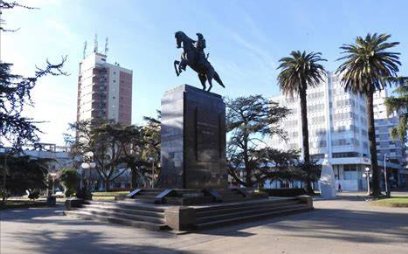 Vista de la ciudad de La Plata con su catedral y edificios gubernamentales