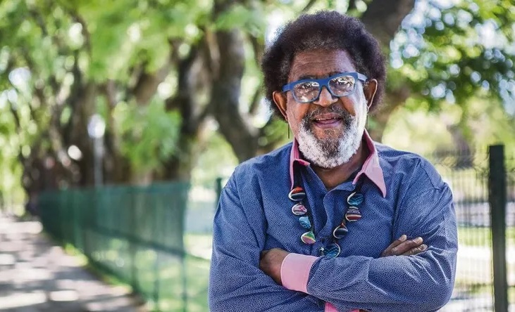 Rubén Rada sonriendo en el Teatro Opera de Buenos Aires en 2022