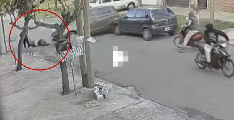 Cámaras de seguridad registran el asalto a un matrimonio de abuelos en Remedios de Escalada