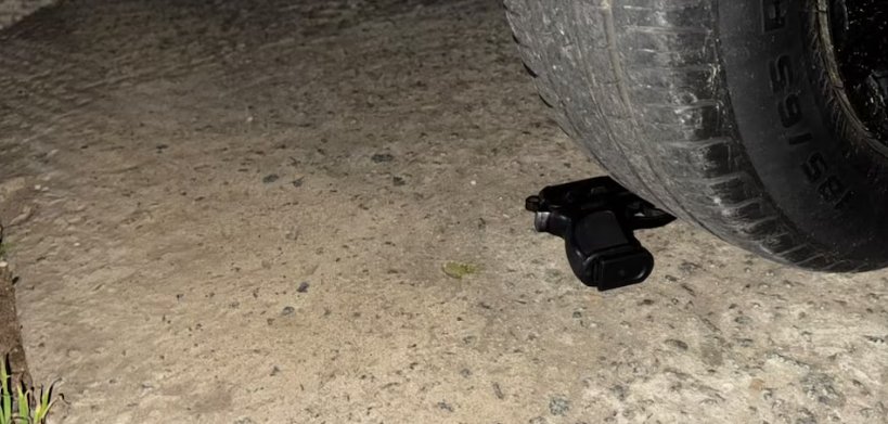 Móvil policial en la escena de un ataque en Villa Palito, San Justo