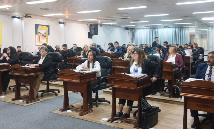 Sesión ordinaria del Concejo Deliberante de La Matanza con concejales en sus bancas