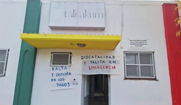 Fachada del Centro de Rehabilitación Talita Kum en Llavallol